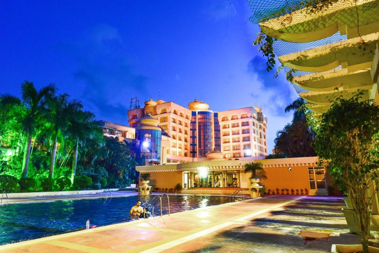 Hotel Swosti Premium Μπουμπάνεσβαρ Εξωτερικό φωτογραφία
